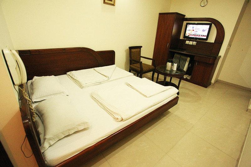 Hotel City Star - Free Airport Pickup Neu-Delhi Zimmer foto